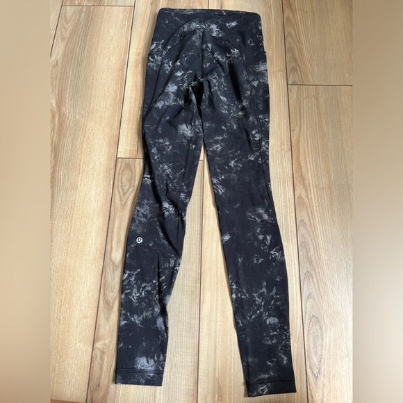 Lululemon Swift Speed High-Rise Tight 28" - Picture 3 of 13